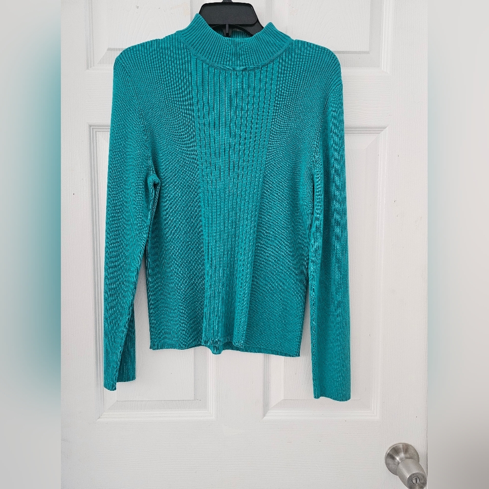 Women's clothing